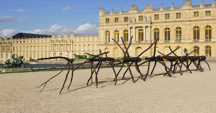  Incredible and wonderful wooden sculptures in the park of Versailles