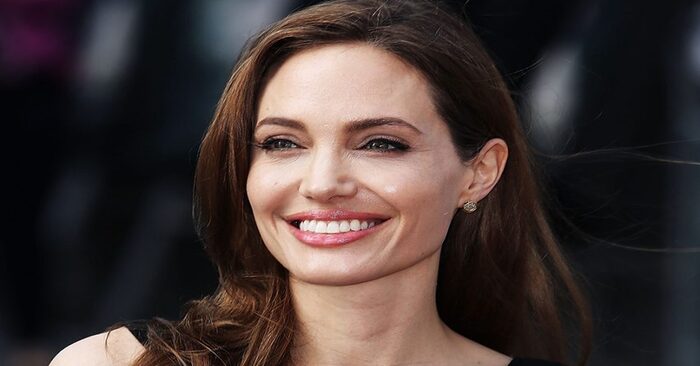  Divinely beautiful and attractive: this is what the beautiful Angelina Jolie looked like in her youth