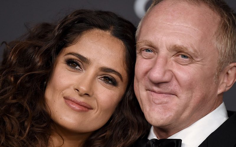  “Beautiful family”: Salma Hayek posted a photo with her husband and his children from a previous marriage