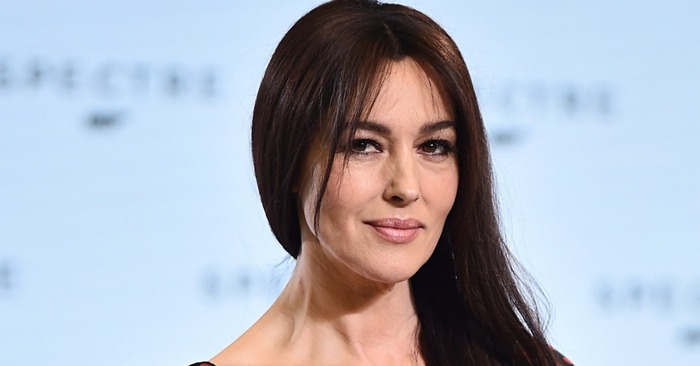  Beautiful Monica Bellucci shared new photos in which she shows what a woman of her age can look like