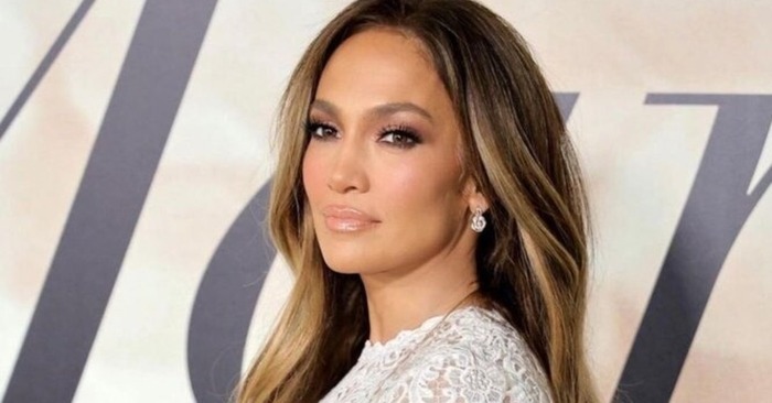  Look like to her: the sisters of Jennifer Lopez surprised everyone with their resemblance to the actress