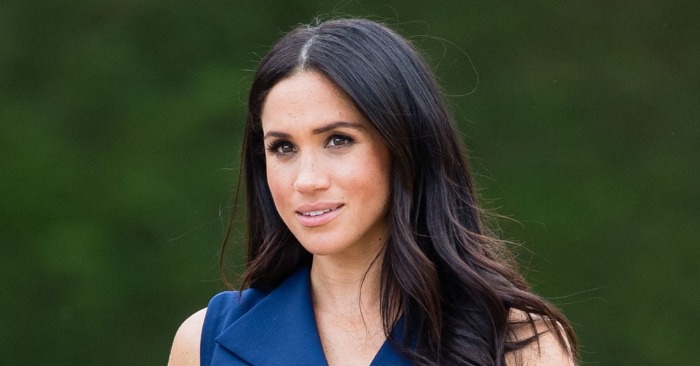  Here’s why people didn’t like her looks: Meghan Markle is overweight in a mini dress