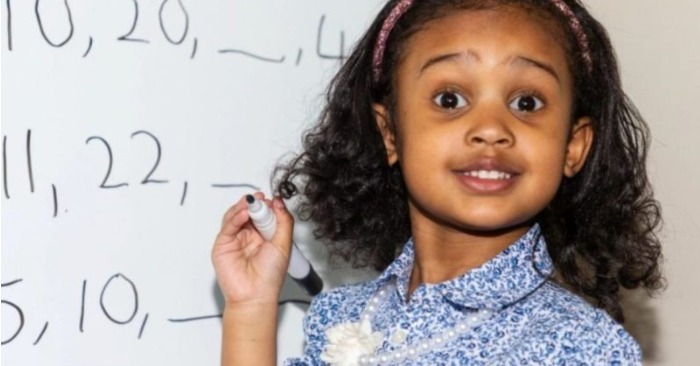  «4 years old genius»: this cute, extraordinary girl from the UK has become the youngest genius