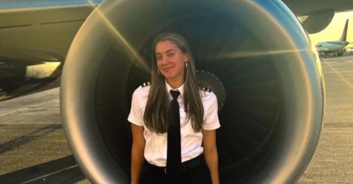  Breaking Barriers: Young Pilot Sabrina Johnson Challenges Age Stereotypes and Inspires Others